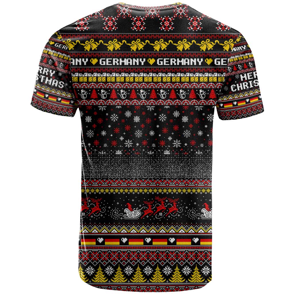 Germany T-Shirt Merry Christmas Family and Friends Graphic Tee