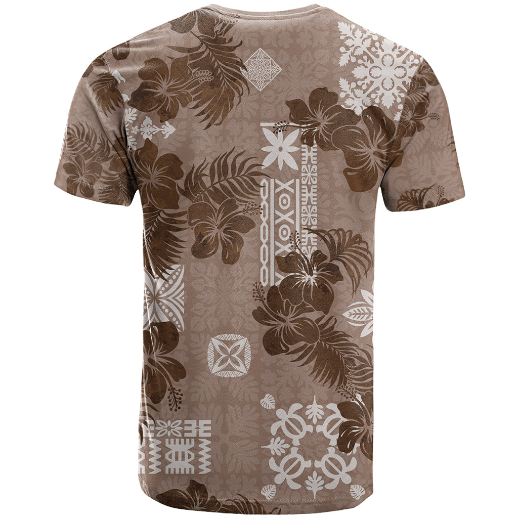 Vintage Hawaii T-Shirt Hibiscus Mix Hawaiian Quilt Patches - Brown Graphic Tee