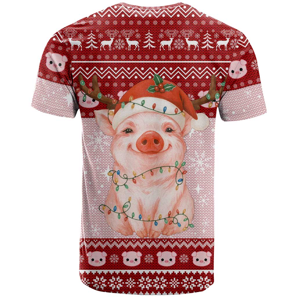 Lovely Pig Merry Christmas T-Shirt Xmas Holiday Patterns Graphic Tee
