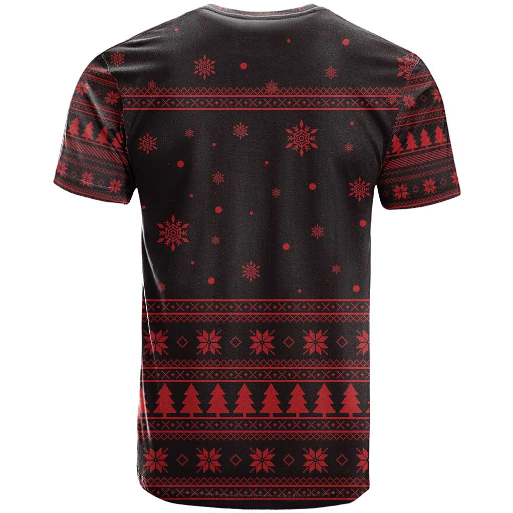 Wreath and Santa Dog in Red T-Shirt with Black Holiday Pattern Design Graphic Tee