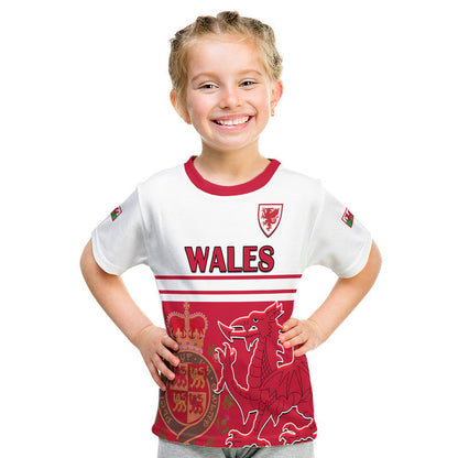 Custom Wales Football Qatar 2022 Cymru Coat of Arms Red T-Shirt Graphic Tee
