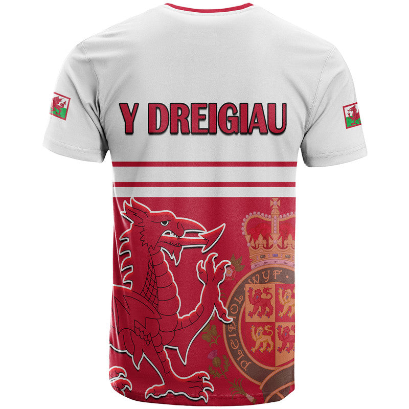 Wales Football Qatar 2022 Cymru Coat of Arms Red T-Shirt Graphic Tee