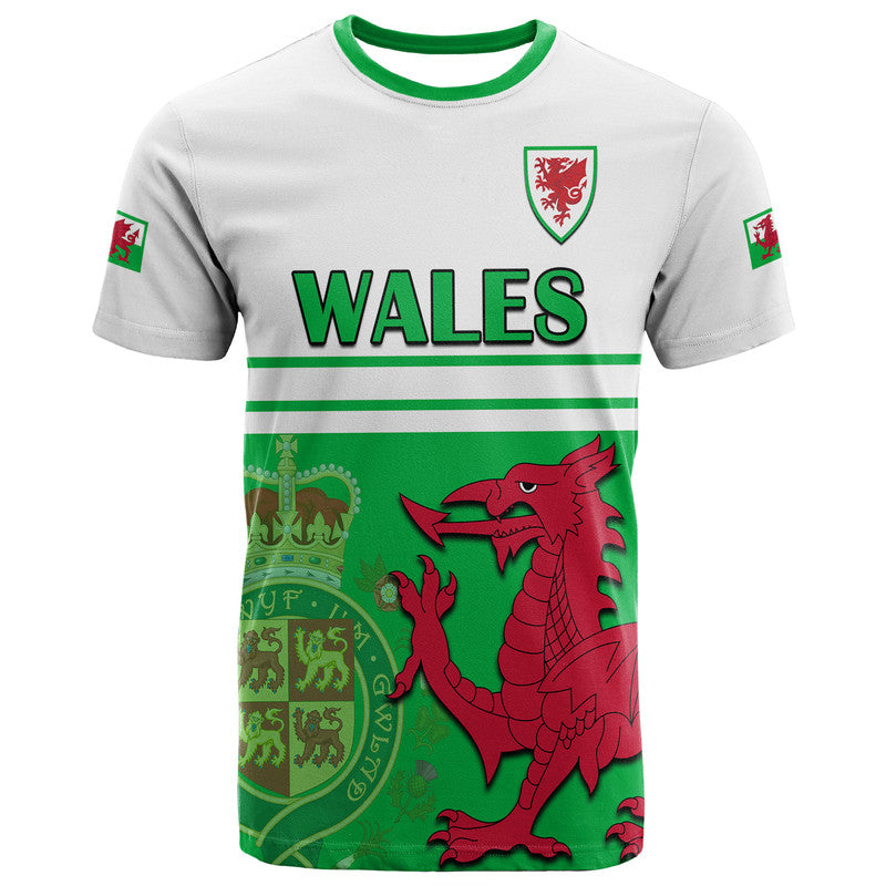 Wales Football Qatar 2022 T-Shirt Cymru Coat of Arms Graphic Tee