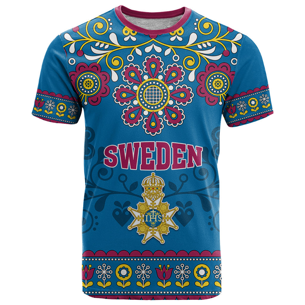 Sweden T-Shirt Swedish Three Crown Mix Scandinavian Flowers Graphic Tee