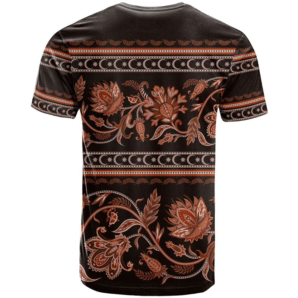Azerbaijan T-Shirt Traditional Pattern Ornament With Flowers Buta Gold Graphic Tee