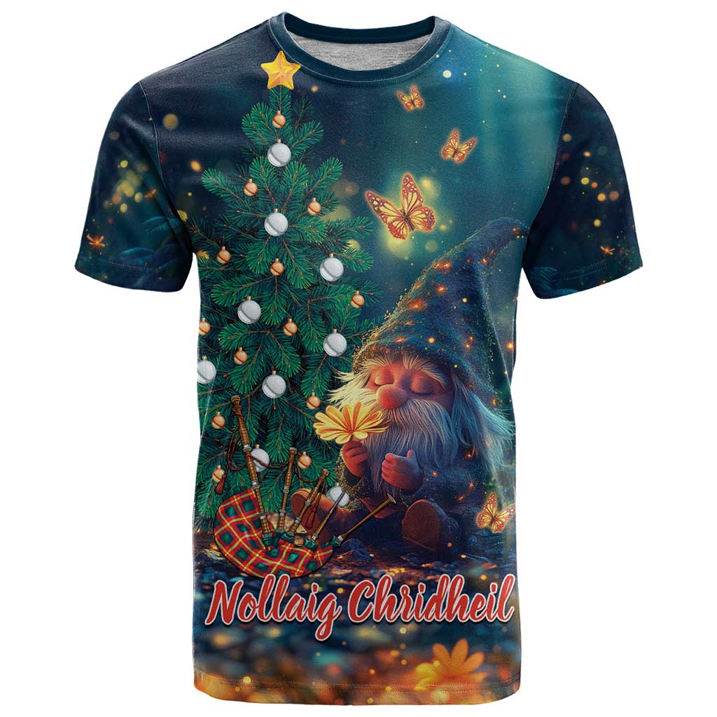 Nollaig Chridheil Scottish Gnome T-Shirt Bagpies Musical and Chirstmas Tree Graphic Tee