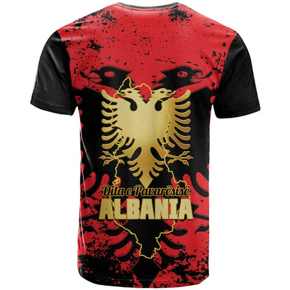 Albania Independence Day T-Shirt Dita e Pavaresise Map Grunge Style Graphic Tee