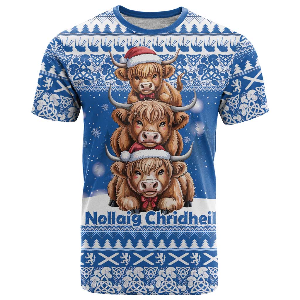 Scotland Highland Cow Christmas T-Shirt Nollaig Chridheil Blue Winter Graphic Tee