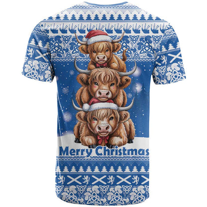 Scotland Highland Cow Christmas T-Shirt Nollaig Chridheil Blue Winter Graphic Tee
