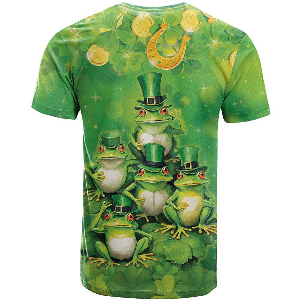 Funny Frog St Patrick’s Day T-Shirt Lucky Shamrock Frog Graphic Tee