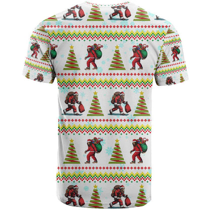 Amazing Bigfoot Christmas T-Shirt Xmas Holiday Patterns Graphic Tee