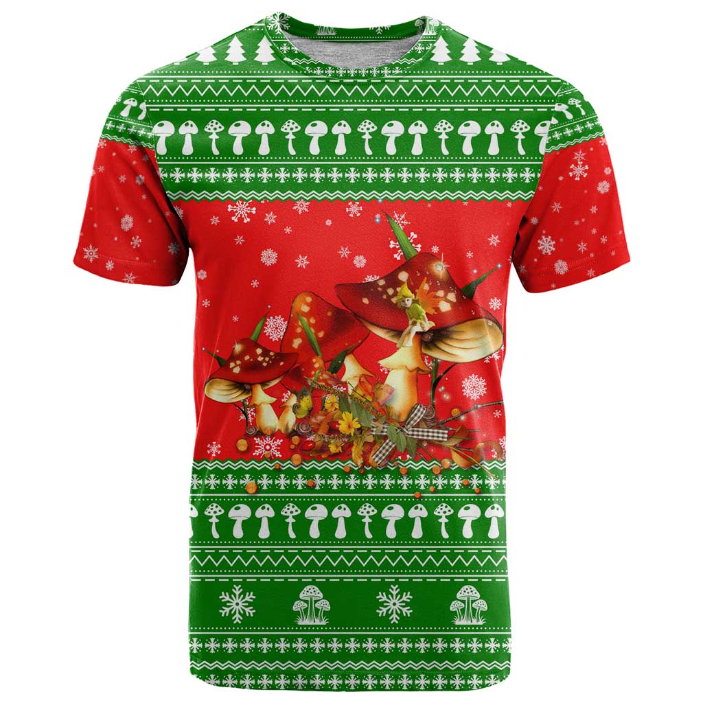 Amazing Mushroom Christmas Yall Christmas T-Shirt Xmas Holiday Patterns Graphic Tee
