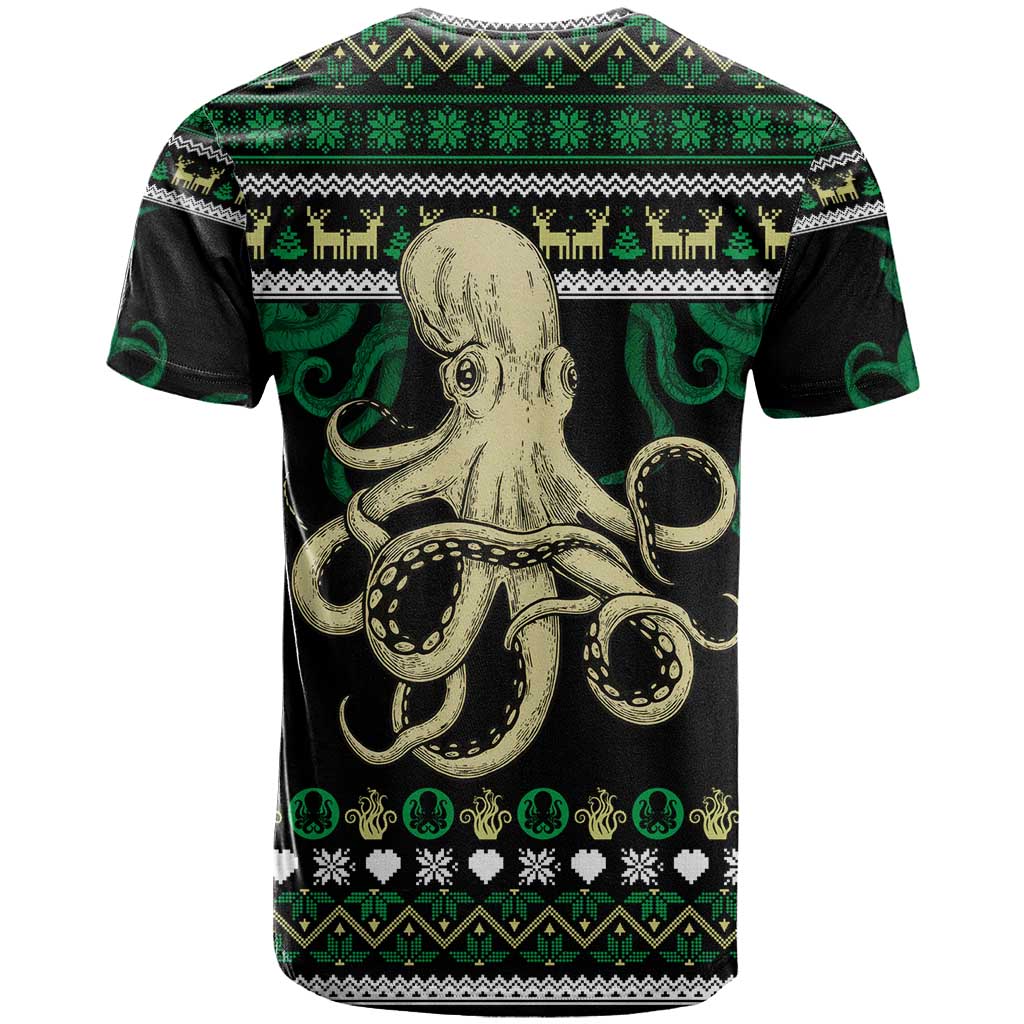 Octopus Cool Christmas Design T-Shirt Xmas Holiday Patterns Graphic Tee