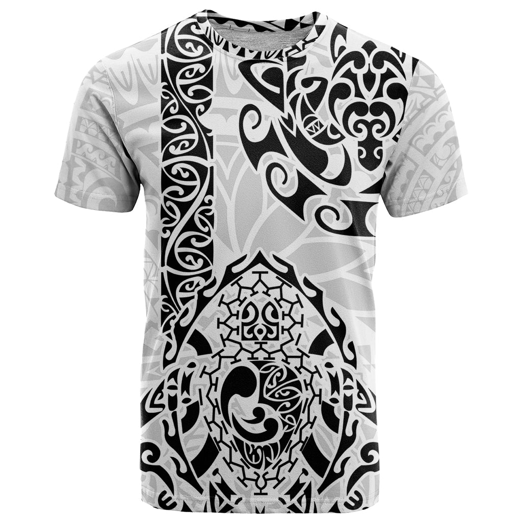 Hawaii T-Shirt with Polynesian Turtle Graphic Tee